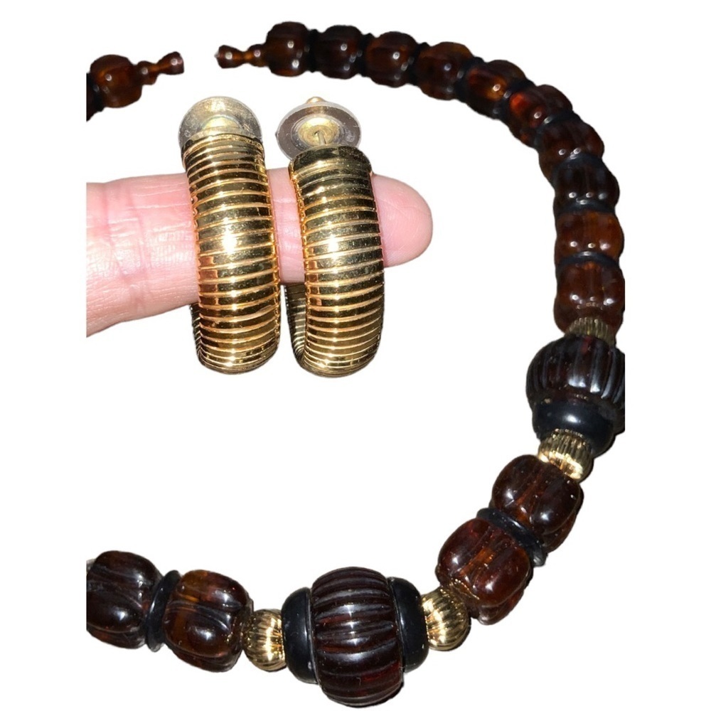 Avon Vintage Brown Lucite & Gold Chunky Bead 20” Necklace & Gold 1.5” Earrings - Picture 3 of 8